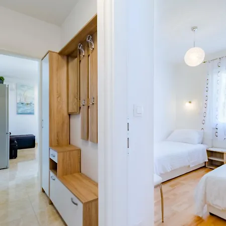 The Brothers سوبيتار